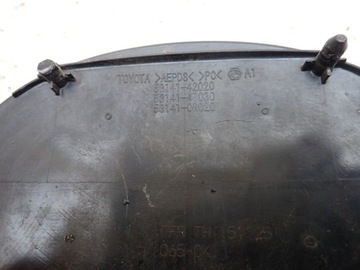 TOYOTA AURIS PRIUS IV ZNAK ZNAKY LOGO PŘEDNÍ POD RADAR 53141-42020