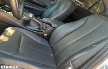 BMW Seria 3 F30-F31-F34 Limuzyna Facelifting 2.0 320i 184KM 2016 BMW Seria 3 BMW Seria 3 320i xDrive 2.0 Benzyna 184KM, zdjęcie 21