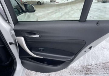 BMW Seria 1 F20-F21 2016 BMW Seria 1 BMW Seria 1 118i Edition Metropolitan 1.5 Benzyna 136KM, zdjęcie 21