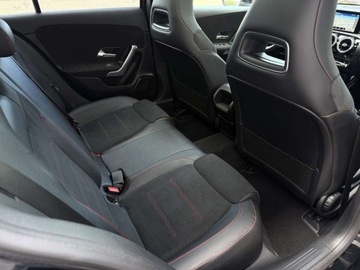 Mercedes Klasa A W177/V177 Hatchback 1.3 200 163KM 2019 Mercedes-Benz Klasa A A200 163KM 7G-DCT AMG-Line FULL Led SSU 1.3, zdjęcie 33