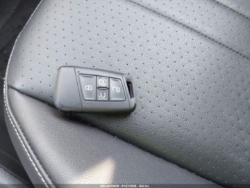 Volkswagen Tiguan II 2022 Volkswagen Tiguan 2022 Volkswagen Tiguan 2.0T SE R-Line Black FWD 2.0 184KM, zdjęcie 13