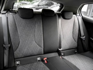 BMW Seria 1 F70 2025 116 Hatchback 1.5 (122KM) 2025, zdjęcie 9