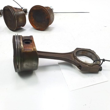 PÍST OJNICE TOYOTA FJ CRUISER 1GR 4.0 V6