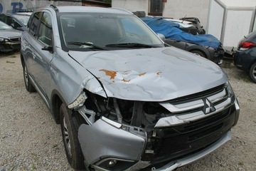 Mitsubishi Outlander III 2018 Mitsubishi Outlander ROK 2018 POJ 2,3 150 KM, zdjęcie 2