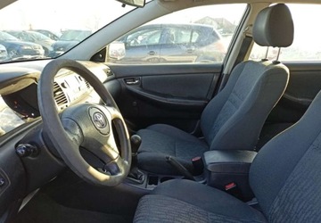 Toyota Corolla IX (E12) Kombi 2.0 D-4D 90KM 2003 Toyota Corolla Toyota Corolla 2.0 D-4D 2.0 Diesel 90KM, zdjęcie 7