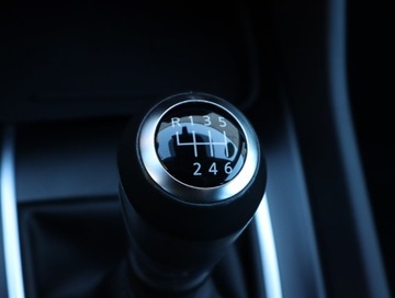 Nissan Qashqai III Crossover 1.3 DIG-T MHEV 140KM 2022 Nissan Qashqai 1.3 DIG-T MHEV, Serwis ASO, Klima, zdjęcie 16