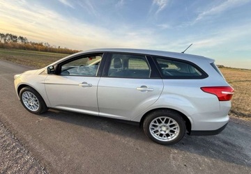 Ford Focus III Kombi Facelifting 1.6 Ti-VCT 85KM 2017 Ford Focus Ford Focus 1.6 SYNC Edition 1.6 Benzyna 86KM, zdjęcie 4