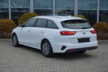 Kia Ceed III Kombi 1.6 CRDi 115KM 2019 Kia Ceed czujniki, tempomat, klimatyzacja 2strefowa, FV23 1.6 Diesel 115KM, zdjęcie 3