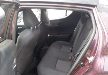 Toyota C-HR I Crossover Facelifting 1.8 Hybrid 122KM 2023 Toyota C-HR Okazja 1.8 Hybryda 122KM, zdjęcie 19