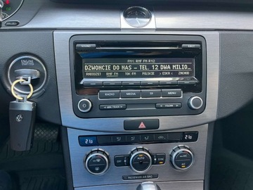 Volkswagen Passat B7 Variant 2.0 TDI CR DPF BlueMotion 140KM 2014 Volkswagen Passat Variant 2.0 diesel 140 KM automat zarej w PL ksiazka, zdjęcie 9