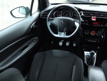 DS 3 Hatchback Facelifting 2014 (Citroen) 1.2 PureTech 110KM 2015 Citroen DS3 1.2 PureTech, Klima, Klimatronic, zdjęcie 6
