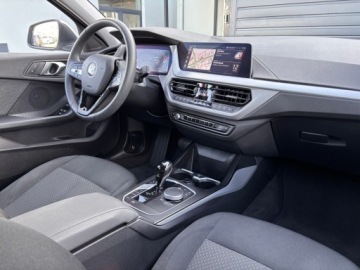 BMW Seria 1 F70 2024 BMW 118 BMW 118i Bezwypadkowe, salon Polska, FV 23, zdjęcie 17