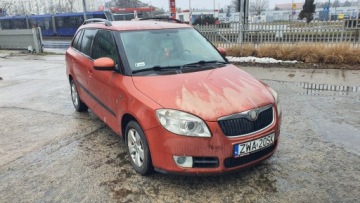 Skoda Fabia II Kombi 1.6 i 16V 105KM 2009 SKODA FABIA II AUTOMAT Combi (545) 1.6 105 KM
