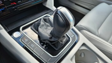 Volkswagen Passat B8 Variant Facelifting 2.0 TDI SCR 200KM 2022 Volkswagen Passat Variant 2.0TDI 200KM 4X4 ACC Iwl, zdjęcie 35