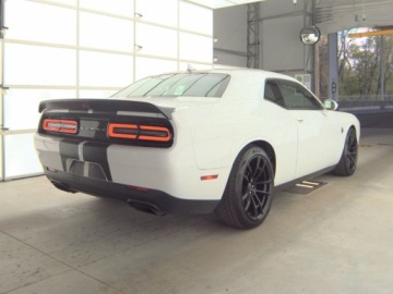Dodge Challenger III 2023 Dodge Challenger 2023, 6.2L, SRT, Hellcat, Jailbreak 6.2 Benzyna 717KM, zdjęcie 4