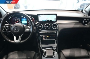 Mercedes GLC C253 SUV 2.0 250 211KM 2019 Mercedes-Benz GLC FV23Reflektory LED StatyczneAktywny Asystent Parkowania, zdjęcie 13