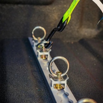 Крюкодержатель для крепления планки Airline прицепного ремня BUS Van Kamper