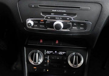 Audi Q3 I SUV 2.0 TDI 140KM 2012 Audi Q3 Podgrzewane fotele _ Czujniki parkowania _ 2.0 Diesel 140KM, zdjęcie 7