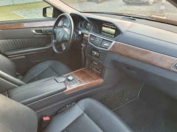 Mercedes Klasa E W212 Kombi 350 CDI BlueEFFICIENCY 265KM 2012 Mercedes E 350 3.0cdi V6 265KM 4Matic 2012r, zdjęcie 31