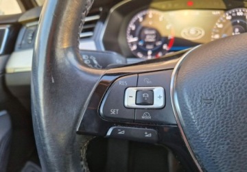 Volkswagen Passat B8 Limousine 1.8 TSI BlueMotion Technology 180KM 2017 Volkswagen Passat 1,8 TSI 180 KM Automat DSG Salon PL ASO Highline, zdjęcie 23