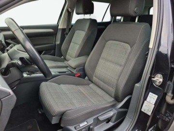 Volkswagen Passat B8 Variant Facelifting 2.0 TDI SCR 150KM 2022 Volkswagen Passat Variant FULL LEDDSG Masaze Virtual HAK Faktura VAT, zdjęcie 11