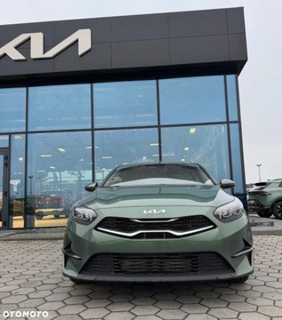 Kia Ceed III Kombi Facelifting 1.5 T-GDI 140KM 2025 Kia Ceed Kia Ceed 1.5 T-GDI Tribute 1.5 Benzyna 140KM, zdjęcie 1