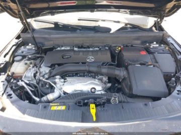 Mercedes GLB 2021 Mercedes-Benz GLB 2021 Mercedes-Benz GLB GLB 250 SUV 2.0 Benzyna 221KM, zdjęcie 8