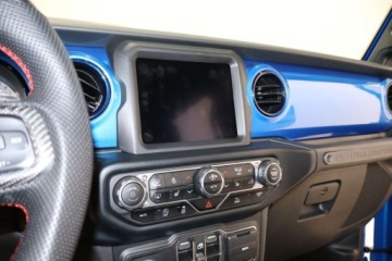 Jeep Gladiator 2023 Jeep Gladiator Rubicon Crew Cab Medium Bed 2023 3.6 Benzyna 285KM, zdjęcie 14