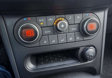 Nissan Qashqai I Crossover Facelifting  1.6 dCi 130KM 2013 Nissan Qashqai 1.6dCi 130KM 6bieg Kamera 360 Navi Temp Panorama Oplaty Gwa, zdjęcie 21