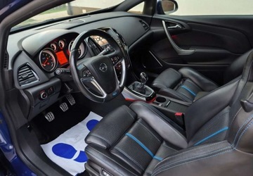 Opel Astra J OPC 2.0 Turbo ECOTEC 280KM 2013 Opel Astra Opel Astra OPC StartStop 2.0 Benzyna 280KM, zdjęcie 21