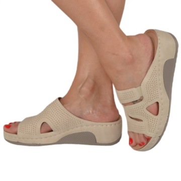 ТАПОЧКИ ЖЕНСКИЕ ПЛОТНЫЕ НА ТЕЛЕЖКЕ ИЗ ПЕНЫ, КОЖИ НА РЕЗИНКЕ