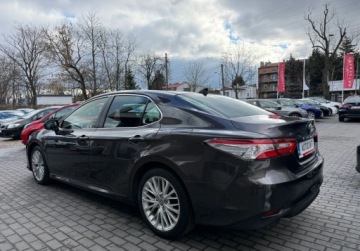 Toyota Camry IX Sedan 2.5 Hybrid Dynamic Force 218KM 2019 Toyota Camry Salon Polska, Serwis ASO, Gwarancja,1 rej III 2020r. 2.5 218KM, zdjęcie 23