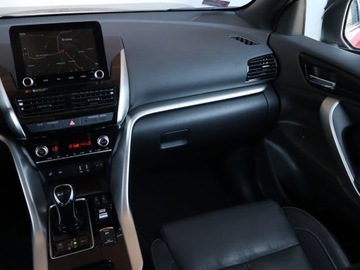 Mitsubishi Eclipse Cross SUV PHEV 2.4 188KM 2022 Mitsubishi Eclipse Cross Plug-in-Hybrid, zdjęcie 7