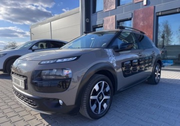 Citroen C4 Cactus Crossover Facelifting 1.2 PureTech 110KM 2018 Citroen C4 Cactus bezwypadekserwispanoramajak nowe 1.2 Benzyna 110KM