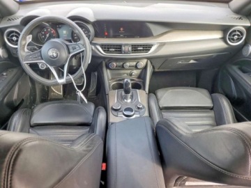 Alfa Romeo Stelvio SUV 2.0 Turbo 280KM 2018 Alfa Romeo Stelvio TI Sport 2018 2.0 Benzyna 280KM, zdjęcie 8