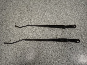 TOYOTA COROLLA E12 02- РЫЧАГ ПЕРЕДНЕГО СТЕКЛА ЛЕВЫЙ ИЛИ ПРАВЫЙ