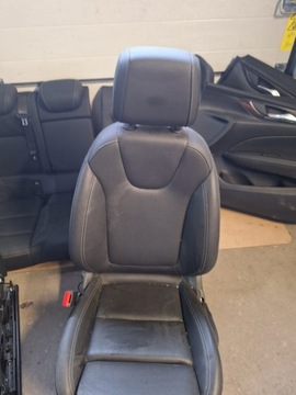 OPEL INSIGNIA B KOMBI FOTELE KANAPA BOCZKI KOMPLET EUROPA