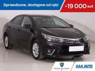 Toyota Corolla X Sedan Facelifting 1.6 Valvematic 132KM 2014 Toyota Corolla 1.6 Valvematic, Salon Polska, GAZ
