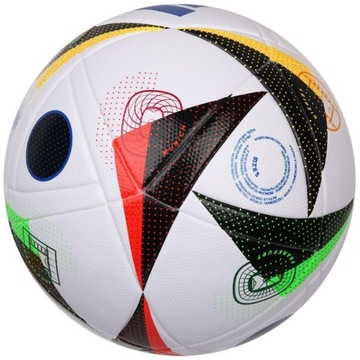 Футбольная коробка Adidas Euro24 League 5-го года.