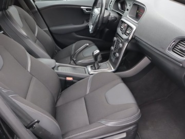 Volvo S40 II 2014 Volvo V40 2.0 D4, 187 KM, Skóra, Navi, Klima, zdjęcie 8