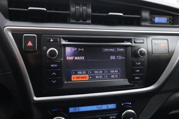 Toyota Auris I Hatchback 3d Facelifting 1.6 Valvematic 132KM 2013 Toyota Auris 1.6 Valvematic, Salon Polska, zdjęcie 12