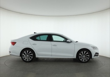 Skoda Octavia IV Liftback 1.5 TSI EVO 150KM 2021 Skoda Octavia 1.5 TSI, Salon Polska, zdjęcie 5