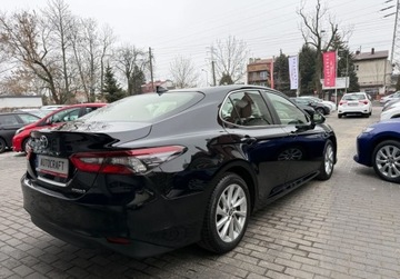 Toyota Camry IX Sedan 2.5 Hybrid Dynamic Force 218KM 2021 Toyota Camry salon Polska, serwis ASO, FV-VAT23, Gwarancja 2.5 Hybryda, zdjęcie 30