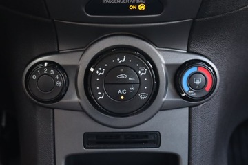 Ford Fiesta VII Hatchback 3d Facelifting 1.25 60KM 2016 Ford Fiesta 1.25, Salon Polska, Klima, zdjęcie 14