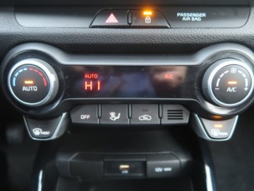 Kia Stonic I Crossover Facelifting 1.0 T-GDI 100KM 2022 Kia Stonic 1.0 T-GDI, Serwis ASO, VAT 23%, Klima, zdjęcie 15