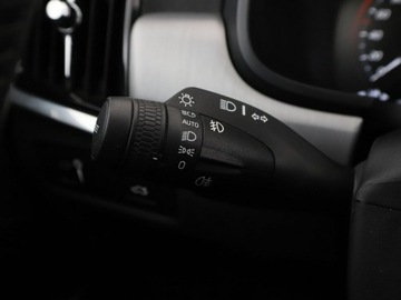 Volvo V90 II Kombi 2.0 D3 150KM 2019 Volvo V90 automat skóra full LED navi hak kamera, zdjęcie 31