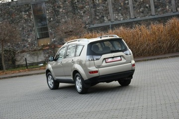Mitsubishi Outlander II 2.0 DID DOHC 140KM 2007 Mitsubishi Outlander AWD 2.0DiD 140KM Manual 2007r, zdjęcie 2