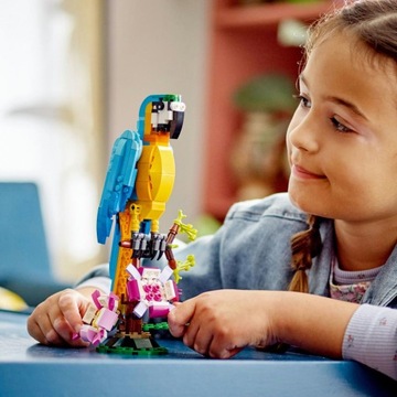 LEGO CREATOR Экзотический попугай 3 в 1 31136