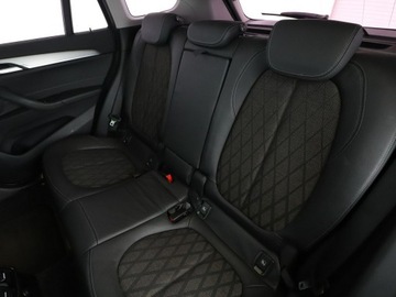 BMW X1 F48 Crossover xDrive25d 231KM 2015 BMW X1 25d Automat xDrive xLine Panorama Nawigacja, zdjęcie 16