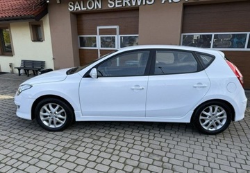 Hyundai i30 I Hatchback 1.4 109KM 2010 Hyundai i30 Rej.03.2011 1,4 109KM LPG Klimatronik 1.4 BenzynaLPG 109KM, zdjęcie 9